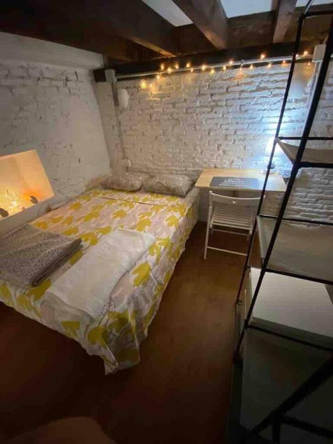 Airbhouse Private Rooms & Apartments Sevilla Kültér fotó