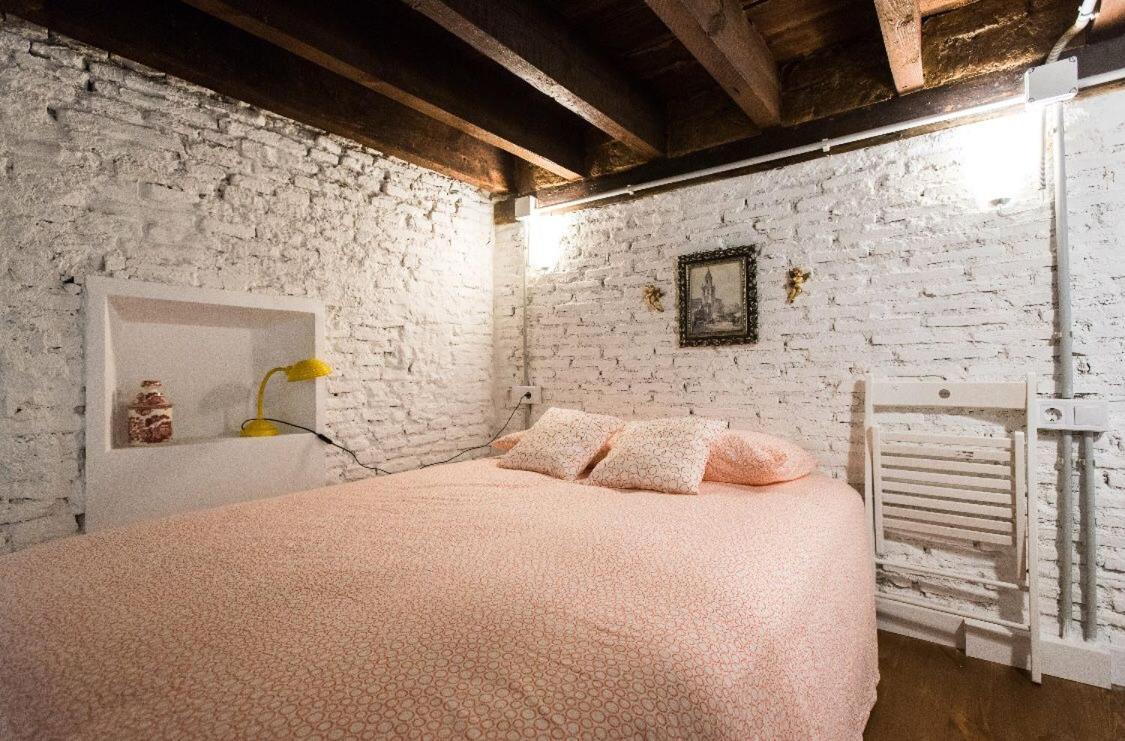 Airbhouse Private Rooms & Apartments Sevilla Kültér fotó