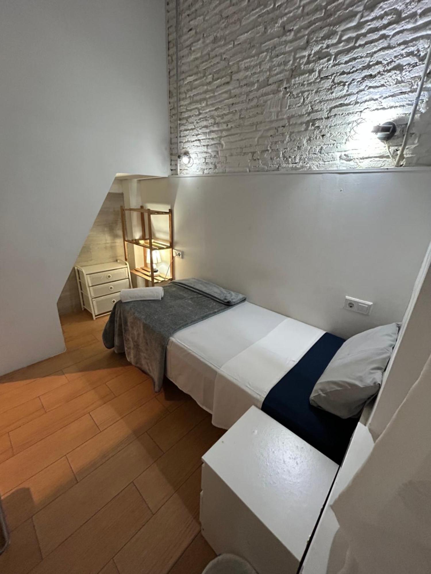 Airbhouse Private Rooms & Apartments Sevilla Kültér fotó
